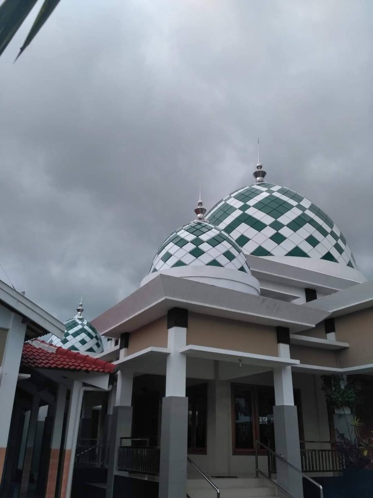Kubah Masjid Namira Cepu Blora JawaTengah
